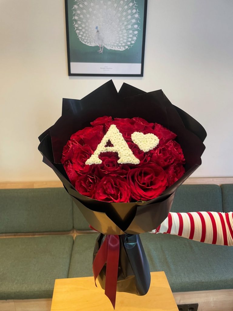 Aşk Harfi Gül Buketi