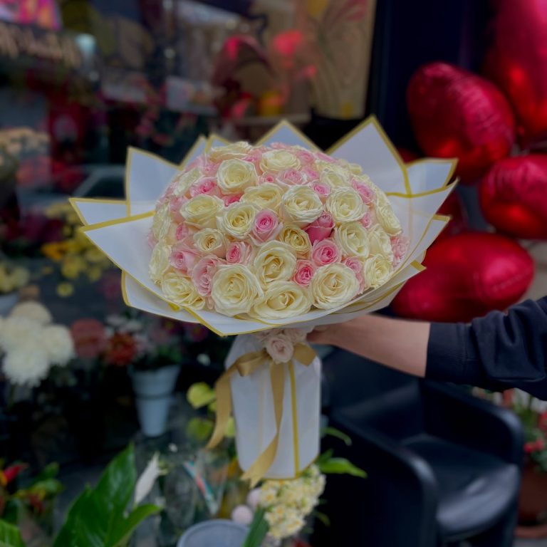 Masumiyet Çemberi Buketi 101'li